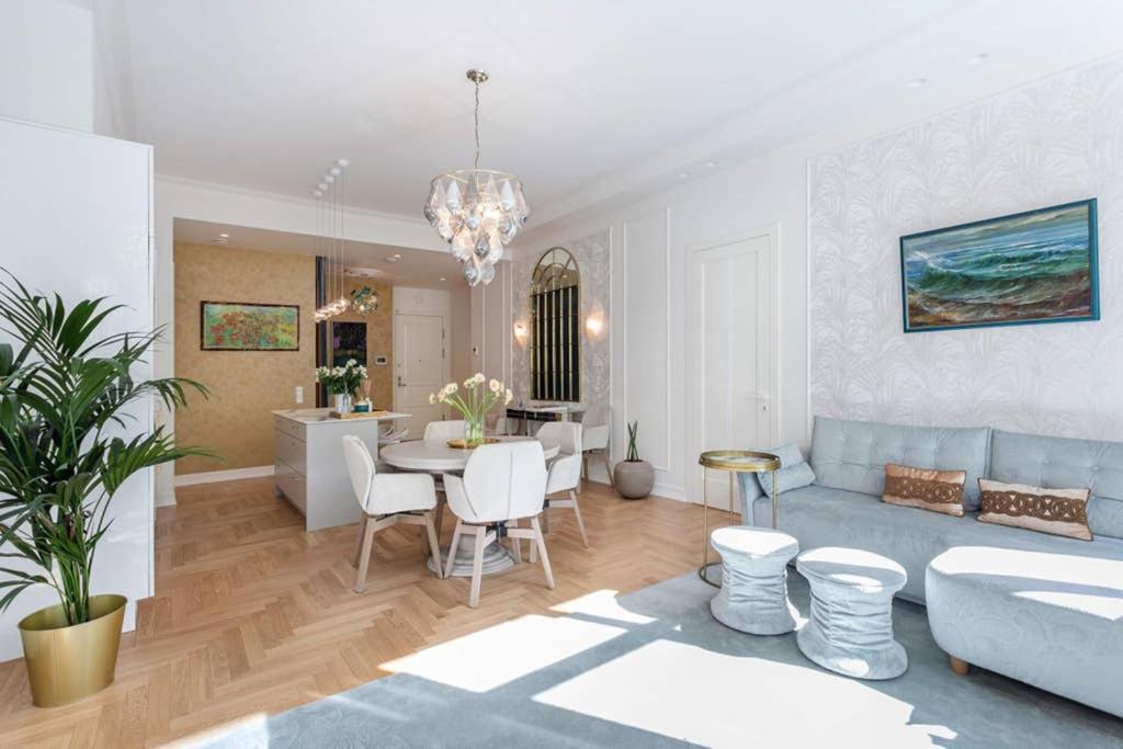 Jogailos Residence Peaceful Old Town Luxury 3 Bdr, 2 Bthr, Free Garage, Top-Speed Wifi Vilnius Exterior photo